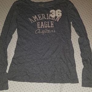 American Eagle Outfitters Long Sleeved Gray Tee
